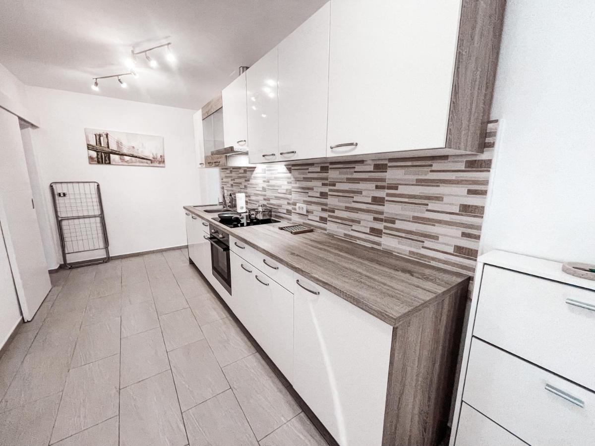 Riad Apartments Zgornje Skofije Eksteriør billede