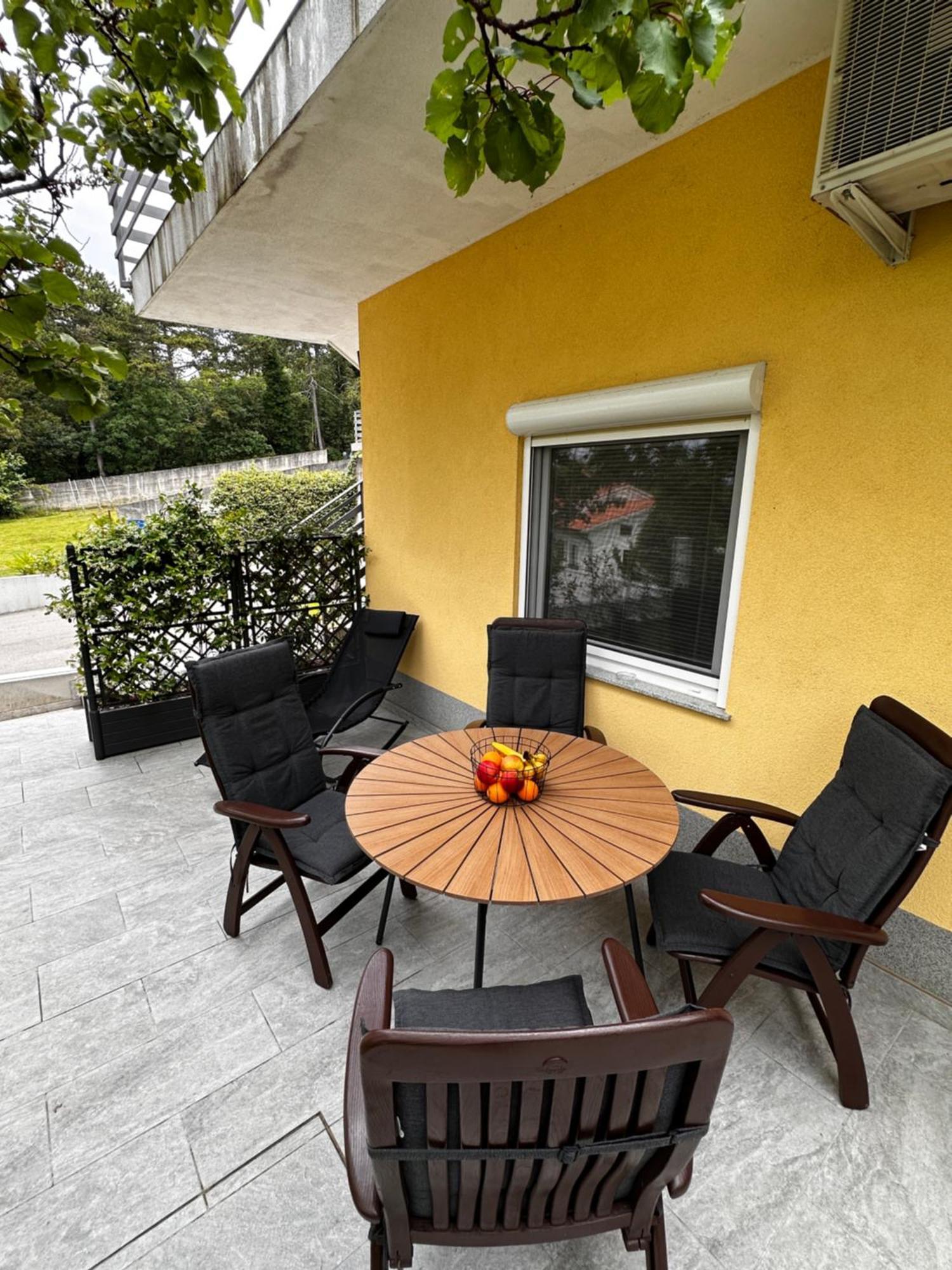 Riad Apartments Zgornje Skofije Eksteriør billede